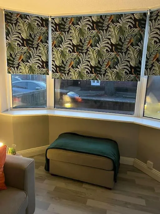 Affordable 3 Bedroom House, Sleeps 7, Ng8 Wollaton Nottingham Apartamento